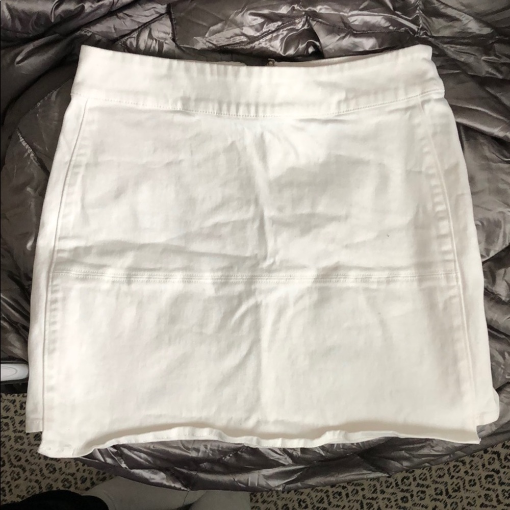 Forever 21 White Fitted Skirt